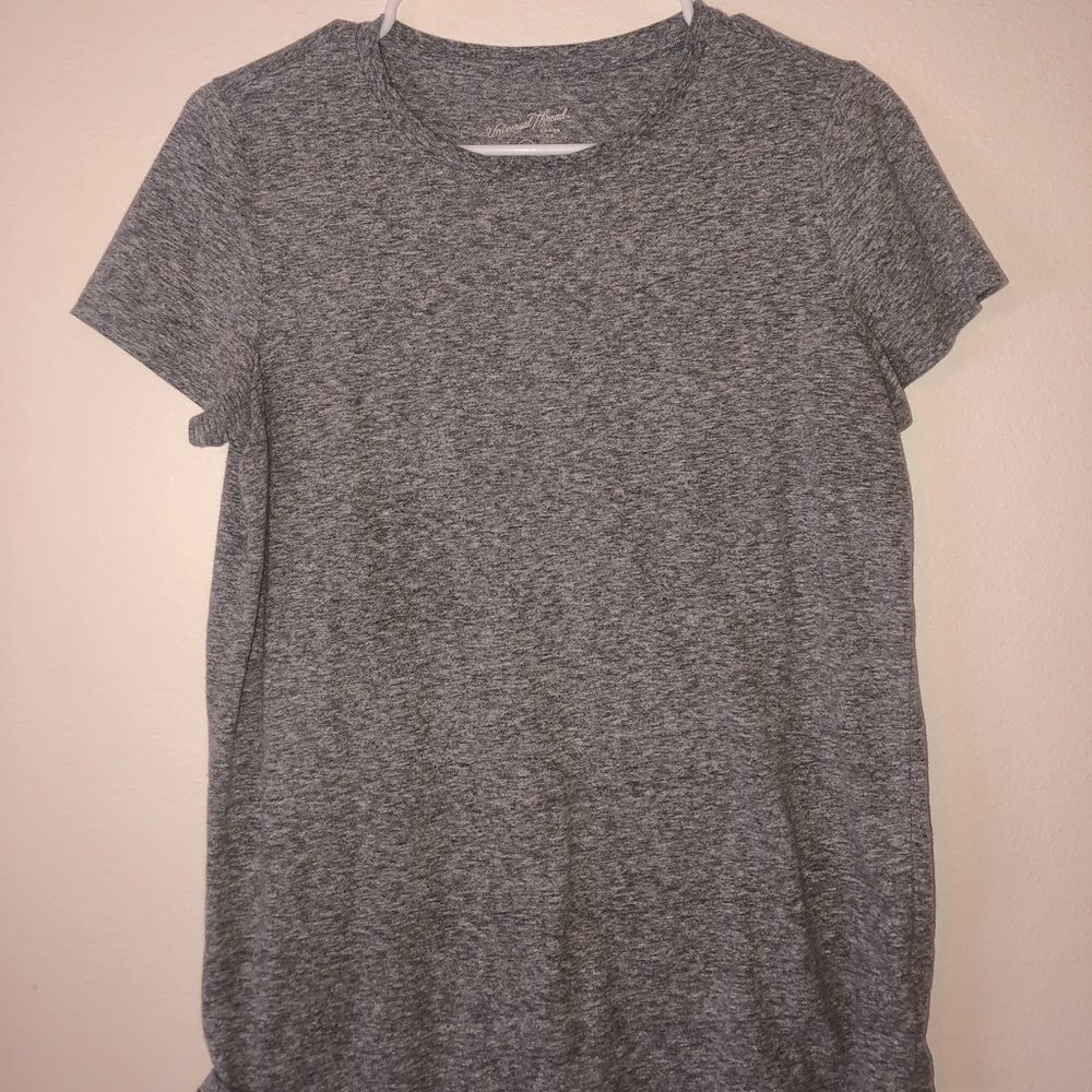 Light grey tee